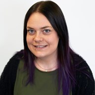 Holly Smith headshot