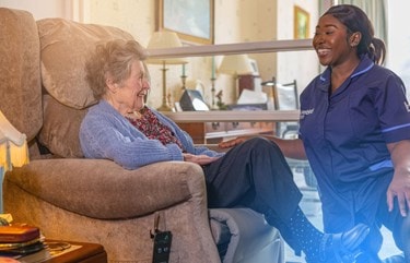 Care Expert supporting Customer