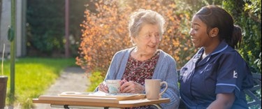 Helping someone with dementia feel more confident and connected