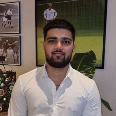 SHAY PAREKH MEET THE TEAM