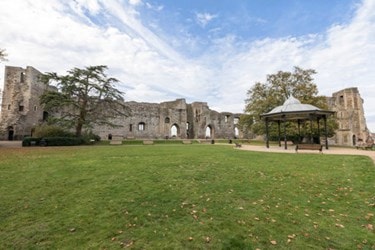 Newark Castle Feature photo