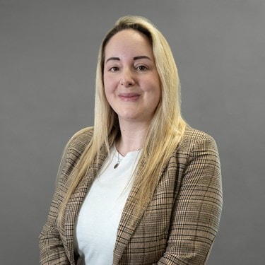 Donna young Customer care assistant
