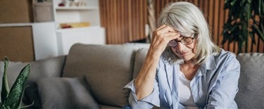 Elderly lady struggling to comprehend her thoughts