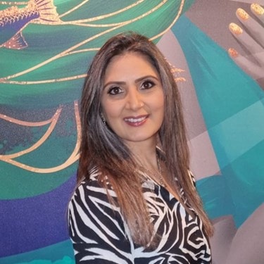 Dee Parekh Meet the Team