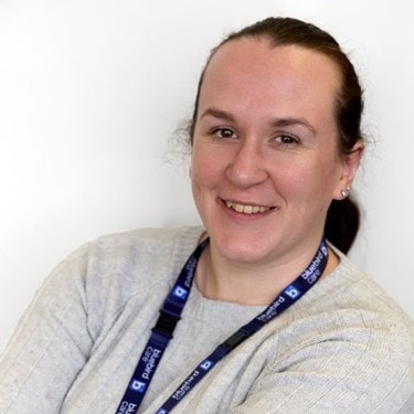 headshot of Laura Kealey Senior Care Expert 
